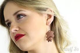 Airwolf 3D Presents "Sandy the Materials Girl" at CES with Fully 3D Printed  Dress, Accessories, & Shoes!