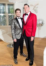 The pair had been holidaying in australia last month (remember holidays?) when jonathan decided it was the perfect time to pop the question to his judge partner. Craig Revel Horwood 53 Admits He Silences His Lovers With Contracts Daily Mail Online