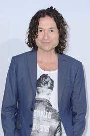 Music video by piotr rubik performing świat się nie kończy. Piotr Rubik Tickets All Information You Need To Find And Buy Your Tickets