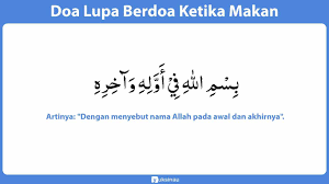 Lantaran hal ini, warganet pun memberikan reaksi yang beragam. Doa Sebelum Dan Sesudah Makan Arab Latin Artinya