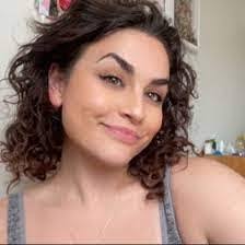 Lynne Whitmore's Instagram, Twitter & Facebook