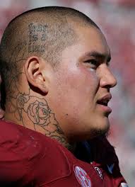 There is a tattoo of a large traditional chinese dragon on the side of her right leg, a little above her ankle. Alabama S Jesse Williams Takes Improbable Path To Stardom The New York Times