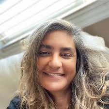 Lori Gammon's Instagram, Twitter & Facebook