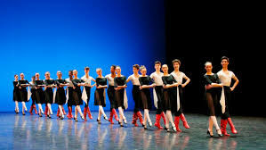 Le de de professeur de danse se prépare, en deux ans, dans des établissements relevant du ministère de la culture (pôles supérieurs d'enseignement artistique, cnd de pantin et lyon), au creps de montpellier relevant du ministère des sports ou dans les centres privés habilités par le ministère de la. Professeurs Des Cours Complementaires L Equipe Artistique Ecole De Danse Artistes Opera National De Paris
