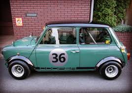 人のフンドシで相撲とる大人ってどうかと思うぜ さて本日の投稿はisimさんのミニです 明日は32ccm朝クラッチがちゃんとしてれば参加させて頂きます 変だったら大人しく修理します ミニ クラシック ミニ ローバー