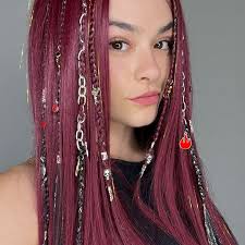 megan (@festivalhairqueen)