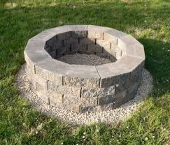 These bricks are typically fired to 1800ºf and easily withstand the heat of flames. Easy Diy Fire Pit Idea In 5 Simple Steps The Garden Glove