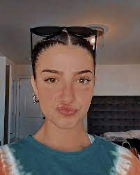 Charli D Amelio Editing Pictures Makeup Eye Looks Beautiful Girl Image D'amelio's career began on d'amelio's career began on tiktok in the summer of 2019 with uploaded dance videos. charli d amelio editing pictures