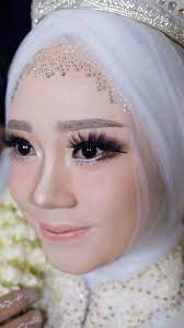 Konsulat ri di vancouver tempatkan produk umkm di pasar daring dunia di. Pin Oleh Ramadhan Di My Future Wedding Rias Wajah Pengantin Pengantin Pakaian Pernikahan