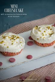 Mini Cheesecake Mit Einem Aussergwohnlichen Ruby Boden Mini Kasekuchen Essen Lebensmittel Essen
