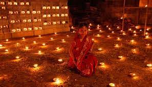 Hari raya idul fitri sebentar lagi akan menyapa. Bertabur Cahaya Diwali Alias Deepavali Menyihir Dunia Populis