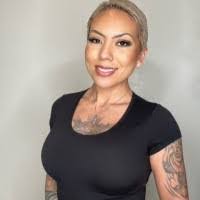 Kristy Welsh's Instagram, Twitter & Facebook