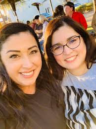 Share a BFF Friendfie!👇🏼