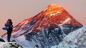 珠穆朗玛峰, пиньинь zhūmùlǎngmǎ fēng, палл. Mount Everest Kritik Der Rekordsaison 2018 Reise Sz De