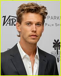 Austin Butler Goes Viral for Comments About His 'Friend' Urging Him to Play  Elvis