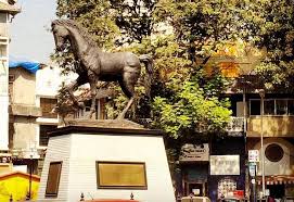 horse statue in Kala Ghoda embodies ...