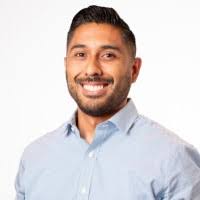 900+ "César M." profiles