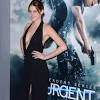 Shailene woodley has confirmed that she and football star aaron rodgers are indeed engaged. Https Encrypted Tbn0 Gstatic Com Images Q Tbn And9gct3hmokjntahboiirp74krjnnnt Usjqzfb6cx6doe Usqp Cau