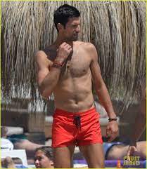 Novak Djokovic Hits Beach Shirtless After Big Wimbledon Win!: Photo 4328367  | Novak Djokovic, Shirtless Photos | Just Jared: Entertainment News