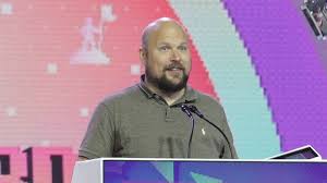 Notch's real name is markus alexej not markus persson :) glad i could help. The Shady Truth About Minecraft Creator Notch