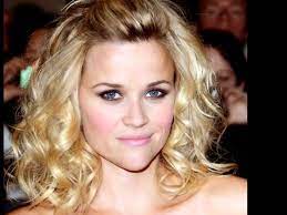 Women with heart shaped faces are experimenting with curly hair styles that they may never have considered before, and the results are fabulous. Hairstyle For Heart Shaped Face Hair Style For Party