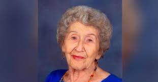 Renee Carriveau's Instagram, Twitter & Facebook