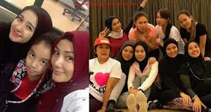 Foto anak smp pamer memek; 7 Gambar Kemesraan Keakraban Laudya Erra Fazira Curi Tumpuan Menerusi Laman Instagram Masing Masing Hubungan Mesra Dan Keakrab Gambar Kegembiraan Artis