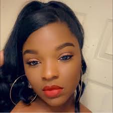 How much water do maltipoos drink daily?