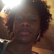 Shana Barnes's Instagram, Twitter & Facebook