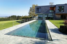 Uberlaufbecken Und Infinity Pools Von Sopra Sopra Ag Schwimmbad Bauen Schwimmbecken Schwimmbader