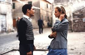 Ambientato nella sicilia della seconda guerra mondiale fa capire l'importanza del cinema per i. Nuovo Cinema Paradiso Quella Magia Che Non Si Infrange