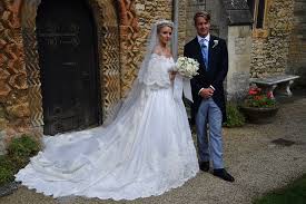 The future duke of marlborough happily reunites with his new wife, camilla, in antigua, after completing the atlantic rowing challenge. Royal Family Around The World George Spencer Churchill Marquess Of Blandford 26 And Camilla Thorp 31 Tied The Knot At St Mary Magdalene Church Woodstock Near Blenheim Palace On September 8 2018