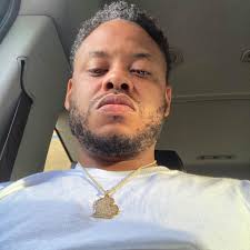 Jrue Holiday has been traded to the Trail Blazers twice in two years!  OCTOBER 2023: Traded to Blazers in Dame Lillard deal JUNE 2025: Traded to  Blazers for Anfernee Simons Thoughts? 🤔