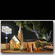 Graceland Wedding Chapel Las Vegas Lol How Much Fun Would That Be Las Vegas Wedding Packages Las Vegas Weddings Las Vegas Wedding Chapel