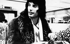 All We Hear Is Radio Ga Ga Radio Goo Goo What My Polish Is Chipped Freddie Mercury Queen Freddie Mercury Freddie Mercury Young