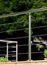 Balkongelander Aus Edelstahl Und Glas Mit Led Licht Q Line Tondino Kollektion Q Line By Q Railing Italia Glasbalkon Gelander Aussen Balkon Gelander Design