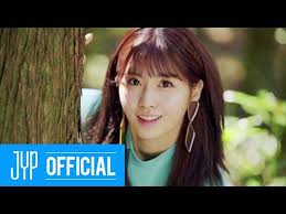 Dapat juga dengan mengeklik menu a b c d., lalu cari berdasarkan nama artis. Lirik Lagu Twice Signal Kpop Terbaru Bukulirik