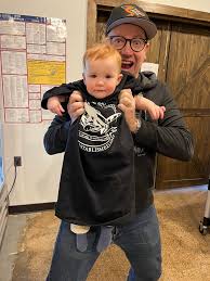 Hello! Lindy 1 starts tonight, and unless something went wonky with the  list, we are in desperate need of leads. If anyone wants to come be a  ringer, I'd really appreciate it! |