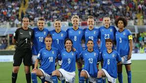 Da una televisione accesa nell'ufficio vicino arriva la telecronaca di una partita di calcio. Mondiale Femminile 2019 Chi Gioca Oggi 14 Giugno Partite Orari E Tv