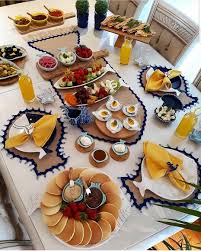 Pin By Mari Gabrielyan On Wedding In 2020 Brunch Table Setting Buffet Set Brunch Table