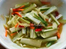 Acar mentimun merupakan bahan pelengkap sajian kuliner. Acar Timun Mentah Azie Kitchen