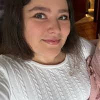 Gina Hammer's Instagram, Twitter & Facebook