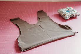 Freebook, bestehend aus schnittmuster und nähanleitung für die babyhose käferchen. Anleitung Zum Latzhose Nahen Pumpkin Rockers Ohne Gummizug Mamahoch2