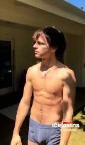 Famous Bulges on X: Ross Lynch bulge t.co3ZlPtq5uHh  X