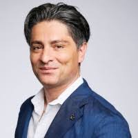 Alexandra Dragan's Instagram, Twitter & Facebook