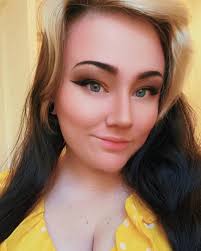 Danielle McCullough (@dsmccullough) • Instagram photos and videos