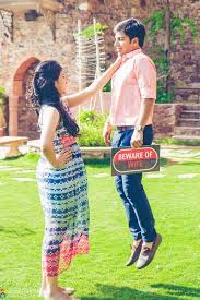 Funny Pre Wedding Shoots Wedding Couple Poses Wedding Couple Poses Photography Wedding Shoot