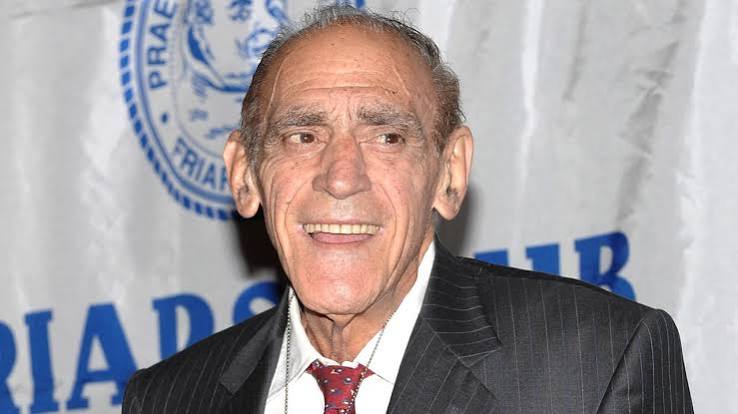 Abe Vigoda, actor who played 'Fish' in TV series Barney Miller, dies at age  94 - ABC7 New York