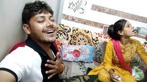 Ankush saxena sonam malik love triangle office boy. A C Wala Dibbaaa