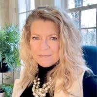 900+ "Lari" profiles